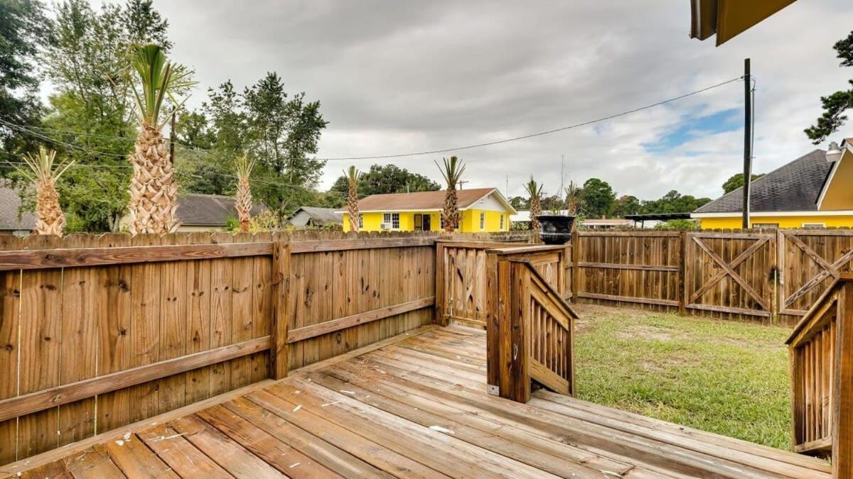Retro Rainbow At Herb River-Highlighter Hideaway #5 Savannah Bagian luar foto